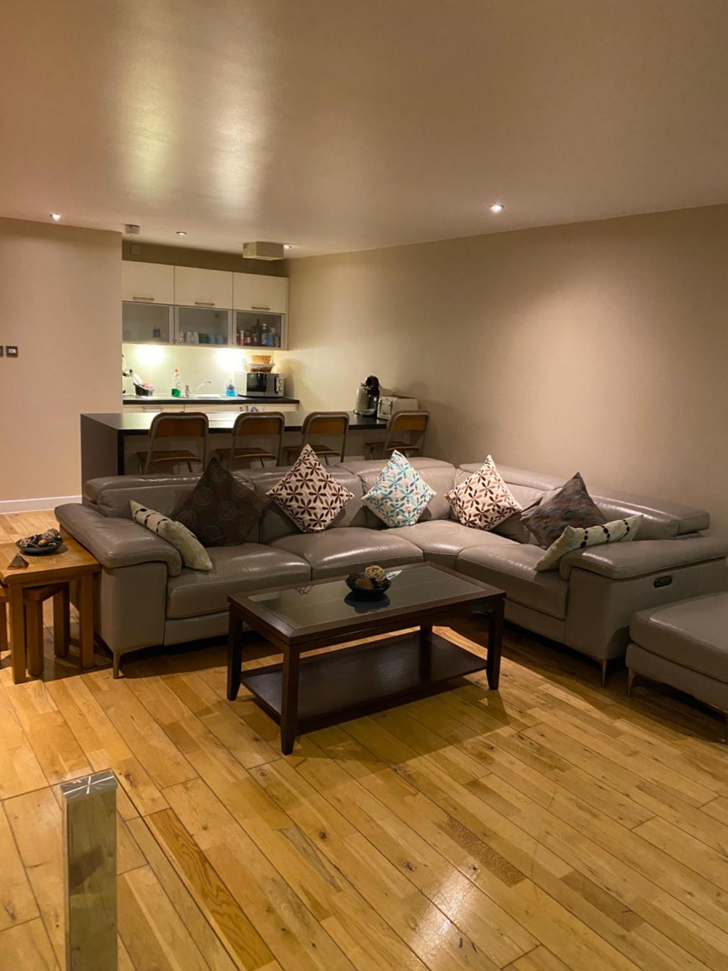 City Centre 2 Bedroom Apartment, Secure Parking. Glasgow Exterior foto